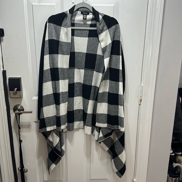 Women’s Torrid Size 0 Cardigan Drape Front Sweater - Picture 3 of 6